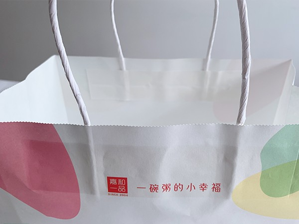 外（wài）賣環保紙袋（dài）